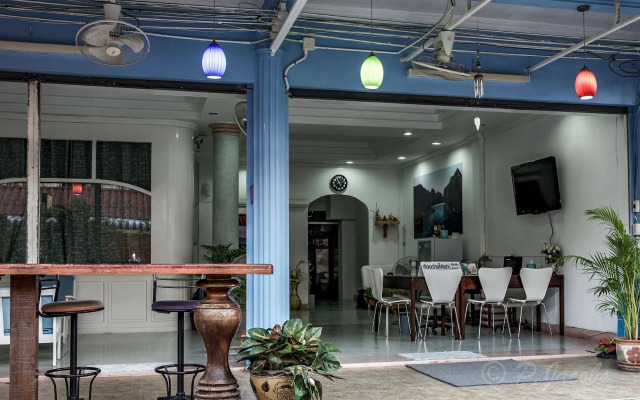 Chaam Guesthouse