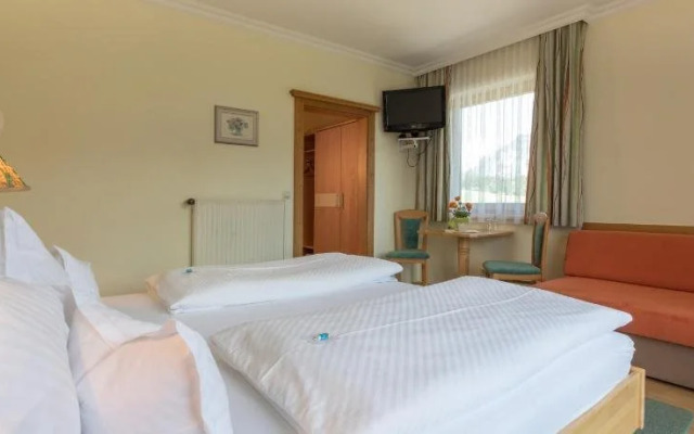 Landhotel Häuserl im Wald