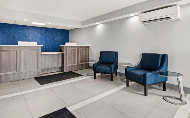 Baymont by Wyndham Batavia - Darien Lake