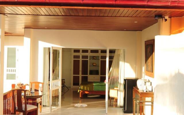 The Cabana Pool Suite