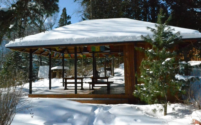 Золотая Бухта