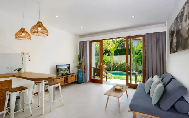 Echo Beach Villa & Apartment