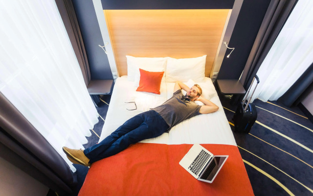 Best Western Plus Lakeside Hotel