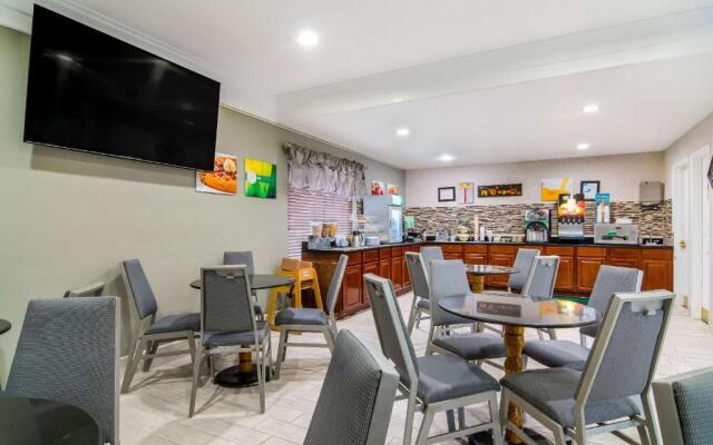 Quality Inn Marietta near Dobbins ARB