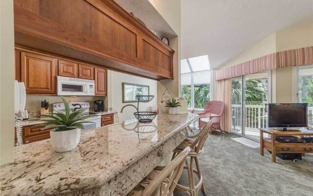 Barrington Park 706 - Two Bedroom Condo