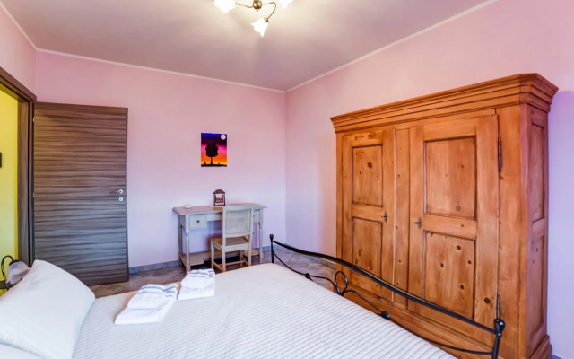 Scenic Retreat in Vesime Hills