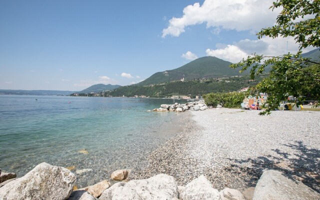 Al Peveri - Private Parking & Near Lake