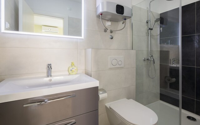 Apartments and Room Alen