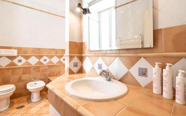 Maiorani Family Apartment nel Centro di Napoli