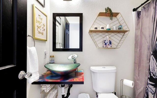 Graffiti and Glam Wonderland