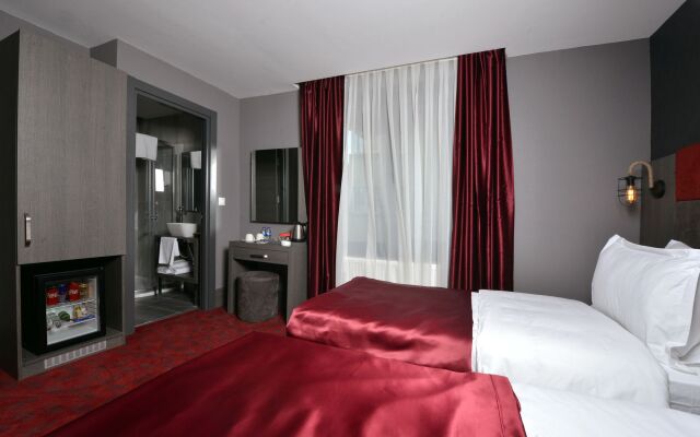 A11 Hotel Cadde