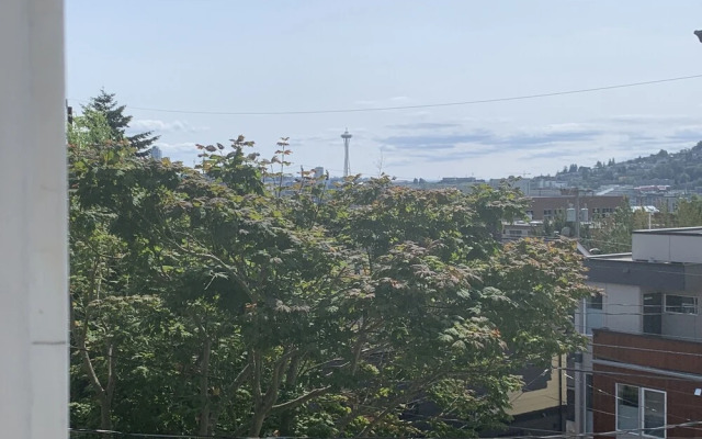 Seattle Uran Village- Olympic