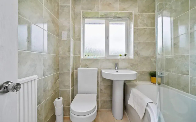 Host Stay Stockenchurch