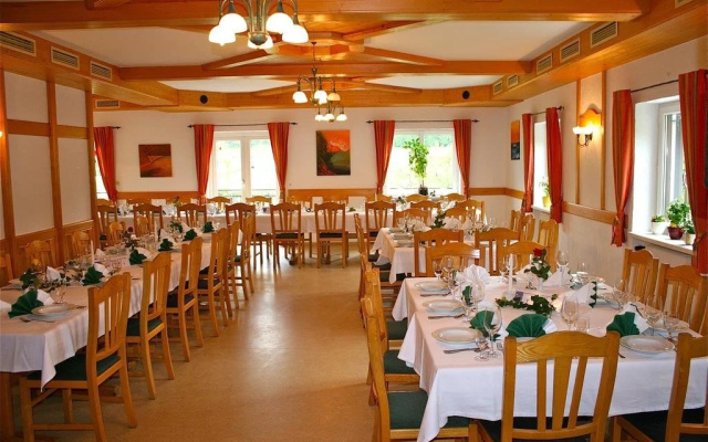 Gasthaus - Gästehaus Schusterbauer
