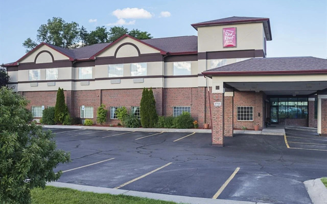 Red Roof Inn & Suites Lake Orion/ Auburn Hills