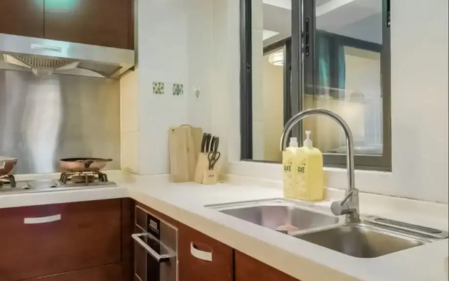 Locals Boutique Apartment Huafa Plaza.4