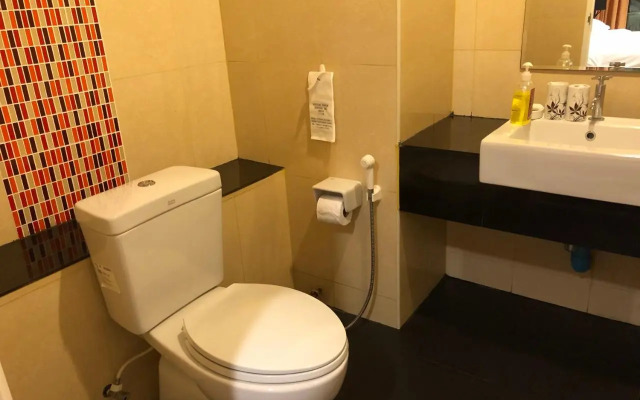 Naithon Beach Service Apartment