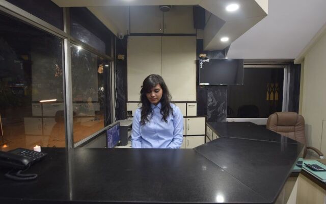 Collection O 23086 Hotel Mayur