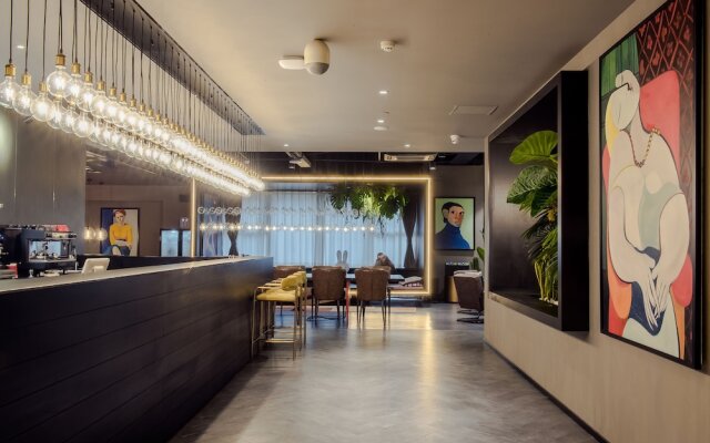 HeSu DESIGNER Hotel & Suites - Xi'an Drum Tower & YONGNING Gate Branch