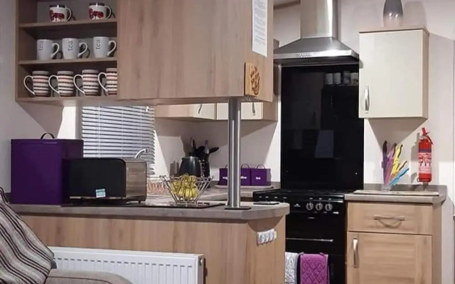 Inviting Beautiful 3-bed Caravan in Ingoldmells