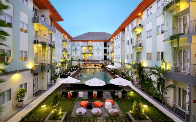 HARRIS Hotel & Residence Riverview Kuta - Bali