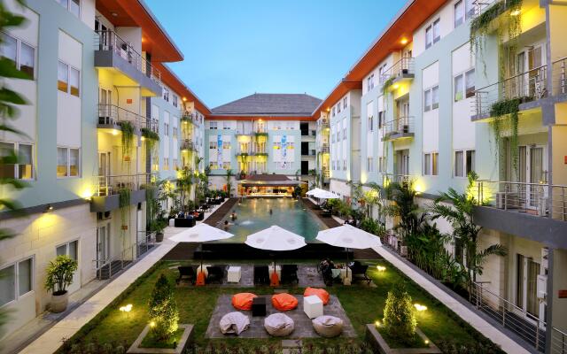 HARRIS Hotel & Residence Riverview Kuta Bali