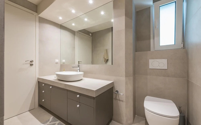 Lovely 2 Bedroom Apartment Vouliagmeni