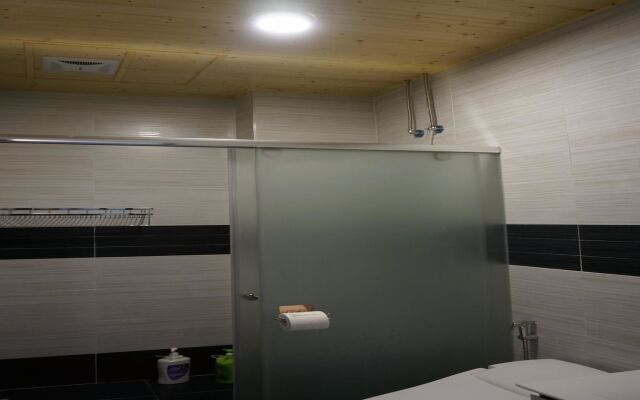 World Inn - Hostel
