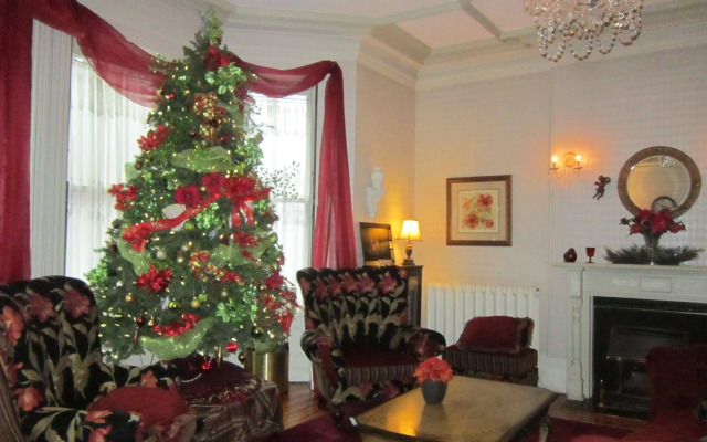 Chipman Hill Suites on Sydney