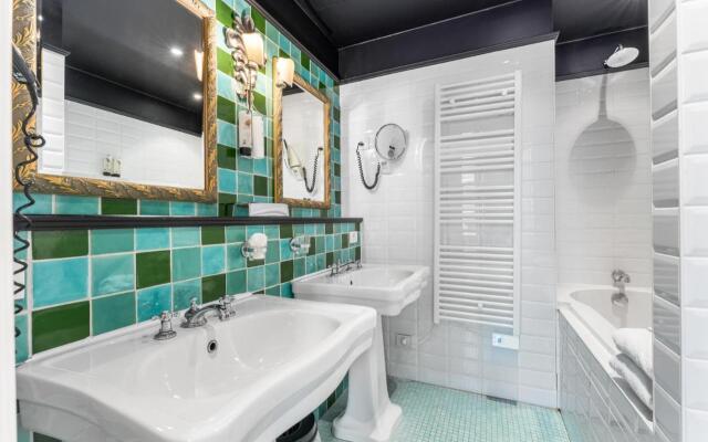 Bord'Eau Luxury Canal Suites