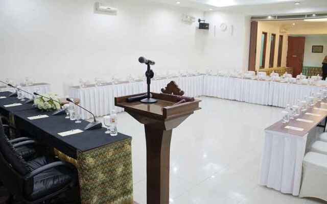 Hotel Wisata Baru