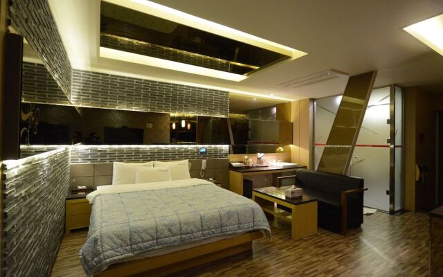 CIEL Motel