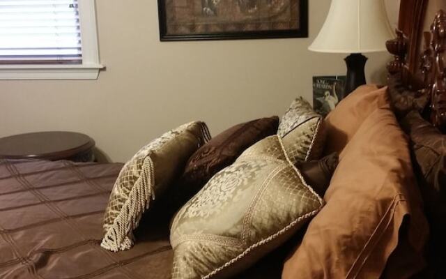 Shalom House Bed and Breakfast