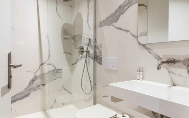 Authentic Apartment - 2br/6p - Quinze-vingts