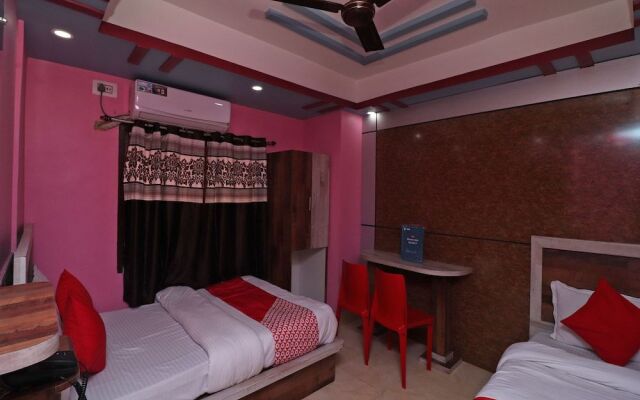 Oyo 37334 Hotel Happy