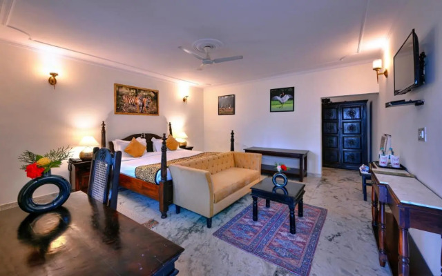 Tiger Den Resort