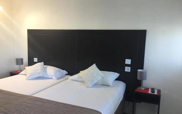 Kyriad Avignon Cap Sud