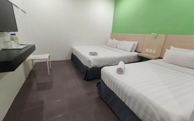 T Hotel Tandop