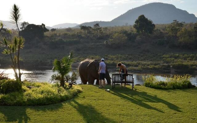 Khandizwe River Lodge