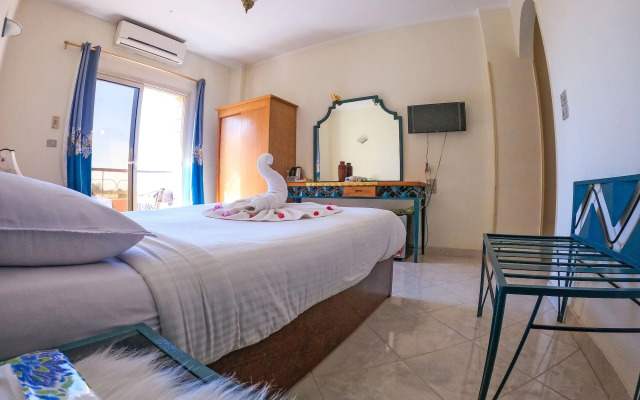 New Memnon Hotel