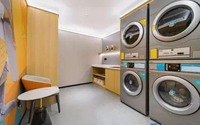 Jingjie Yunjv E-Sports Hotel (Ezhou Nanpu Road)