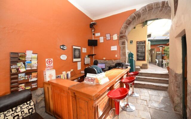 Hitchhikers Cusco Hostel