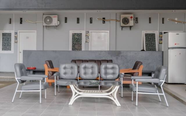J3 Residence Syariah by OYO Rooms