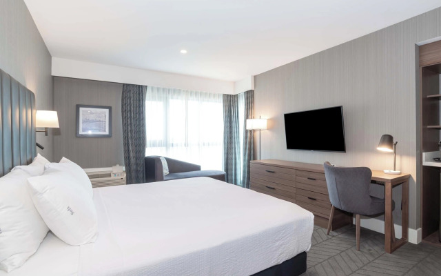 Sandman Signature Saskatoon South Hotel