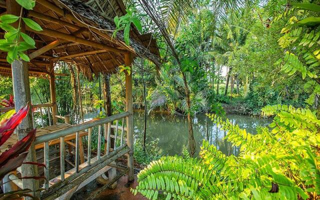 Baansuan Rimnum Resort