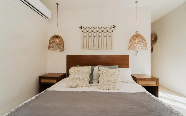 Villa Torana 4br/8pp Private Pool Rooftop Security