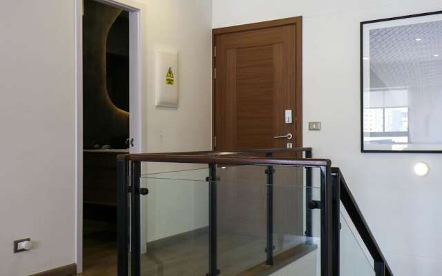 w Bright 2BR Duplex in Miraflores