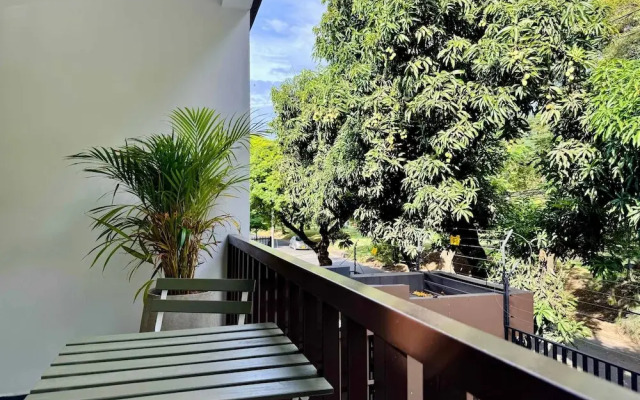 w Amazing Loft w Perfect Balcony in Cali