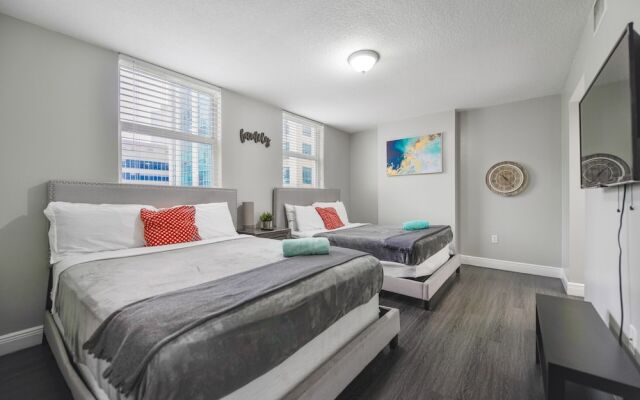 Amazing 3 BR Apartment At Brickell