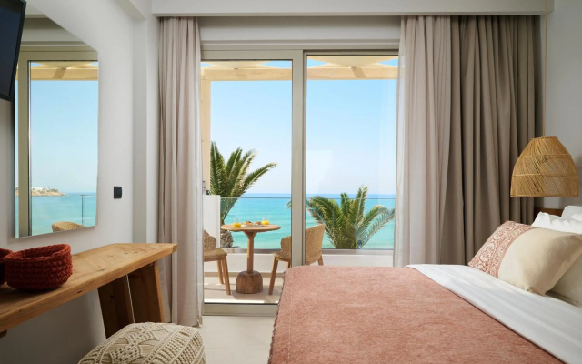Artemis Hotel